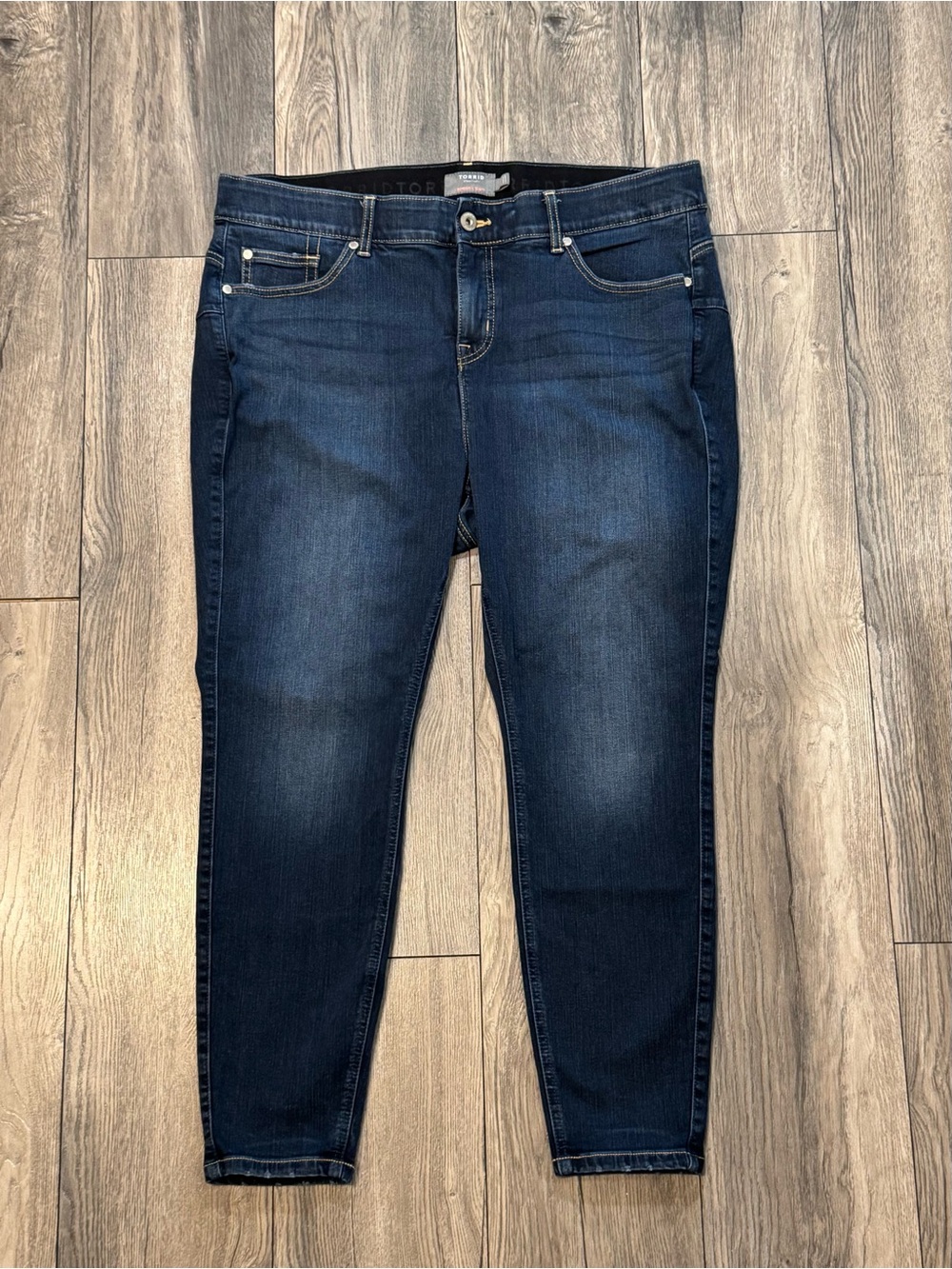 Torrid Bombshell Skinny Jeans Size 20 Short Dark Wash Stretch Denim